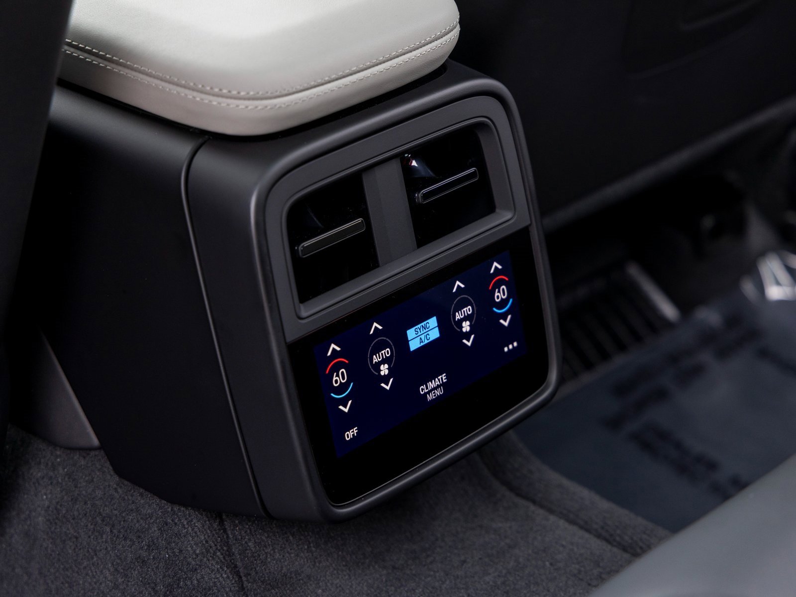 New 2025 Porsche Taycan 4S image 39