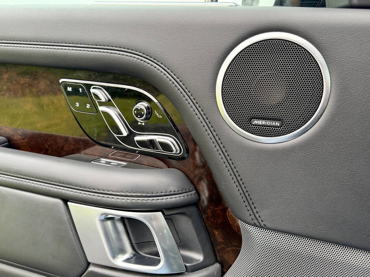 Used 2019 Land Rover Range Rover Supercharged AWD/4WD image 20