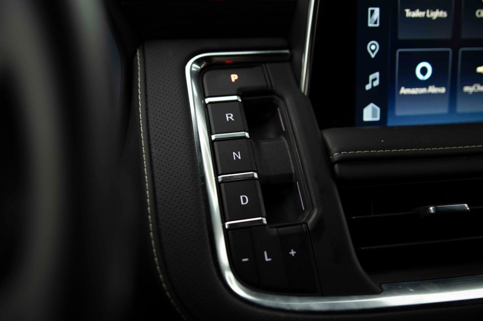 Used 2024 Chevrolet Tahoe Premier image 9