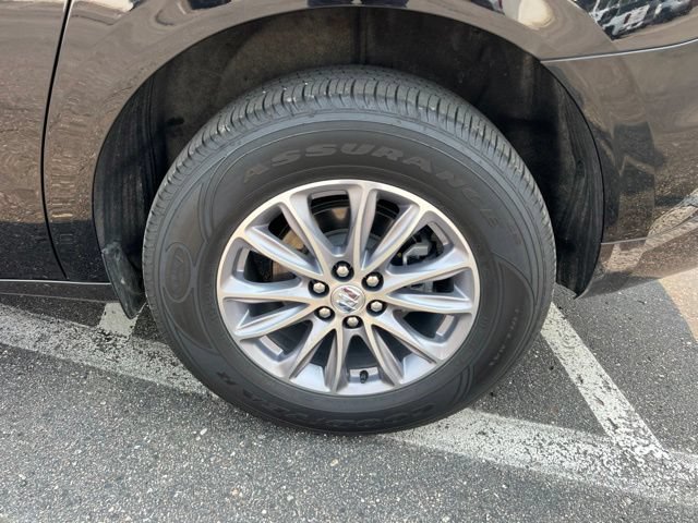Used 2024 Buick Enclave Essence w/ Trailering Package, 5000 lbs. FWD image 11