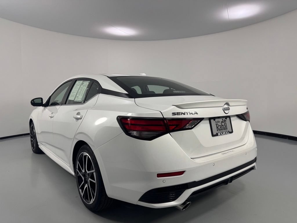 Used 2024 Nissan Sentra SR w/ SR Premium Package FWD image 5
