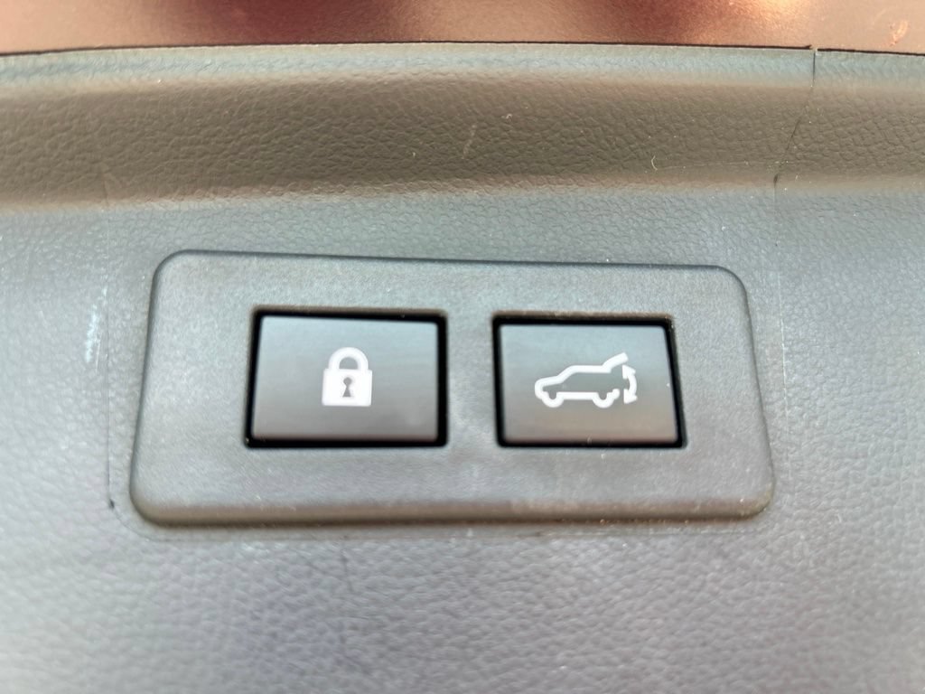 Used 2023 Subaru Outback Limited AWD/4WD image 12