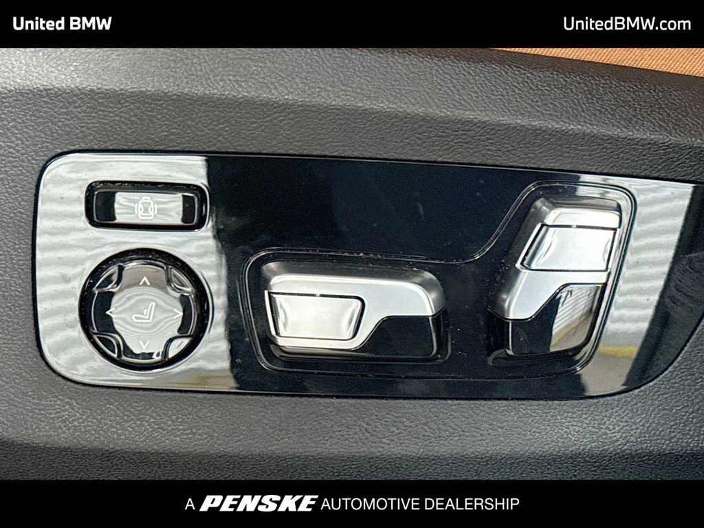 Certified 2025 BMW X7 xDrive40i AWD/4WD image 4