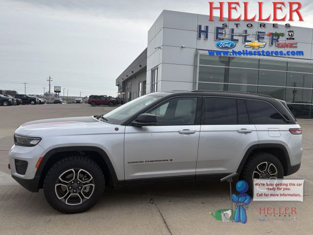 Used 2022 Jeep Grand Cherokee Trailhawk w/ ADV Protech Group II