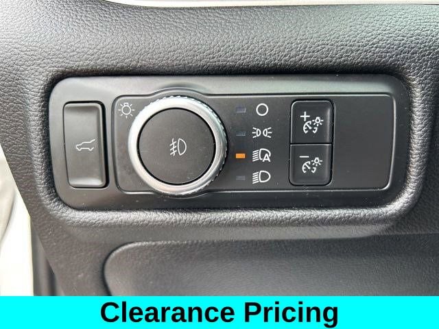 Used 2021 Ford Explorer XLT image 19