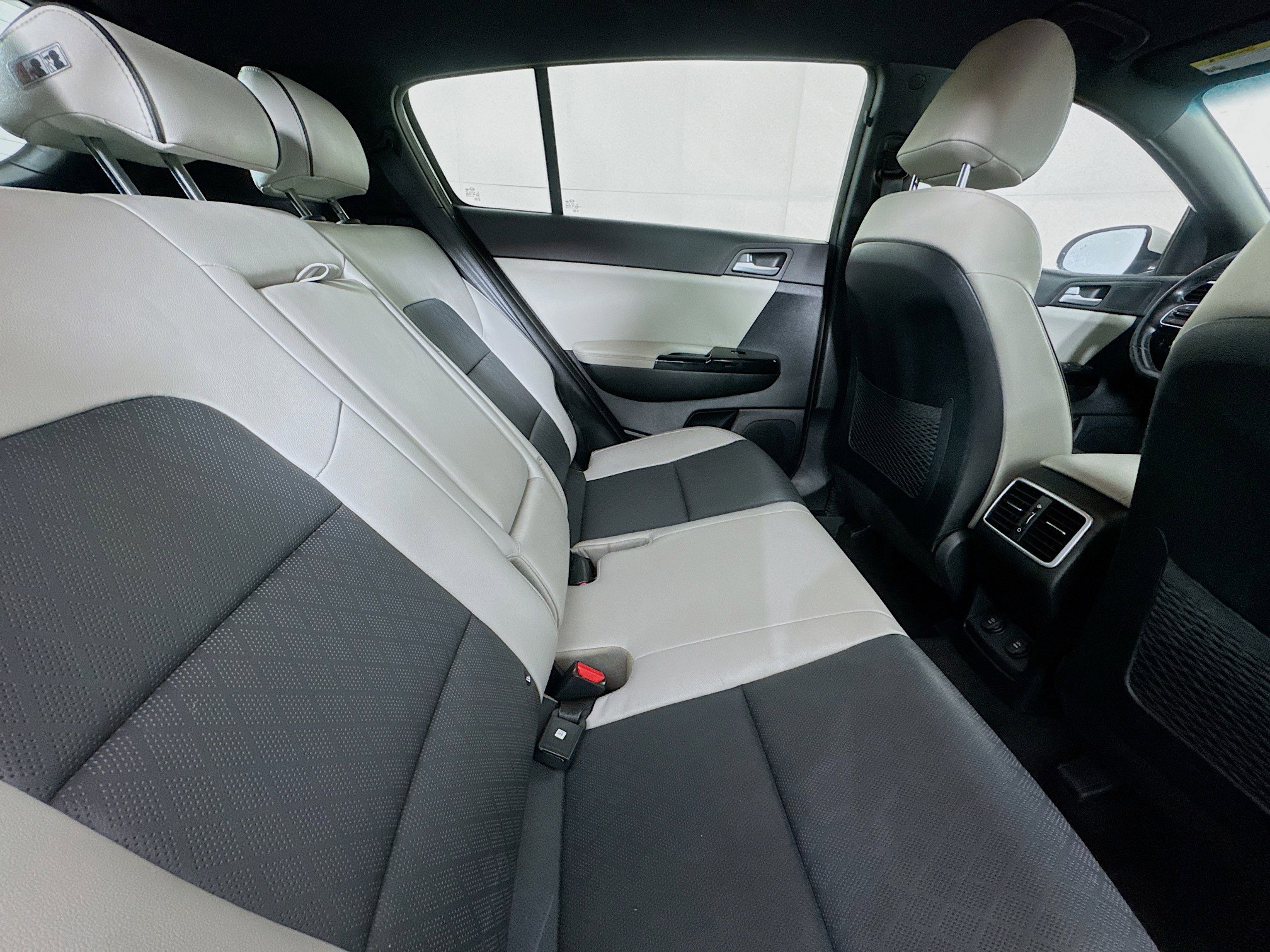 Used 2019 Kia Sportage EX w/ EX Sport Appearance Package image 26