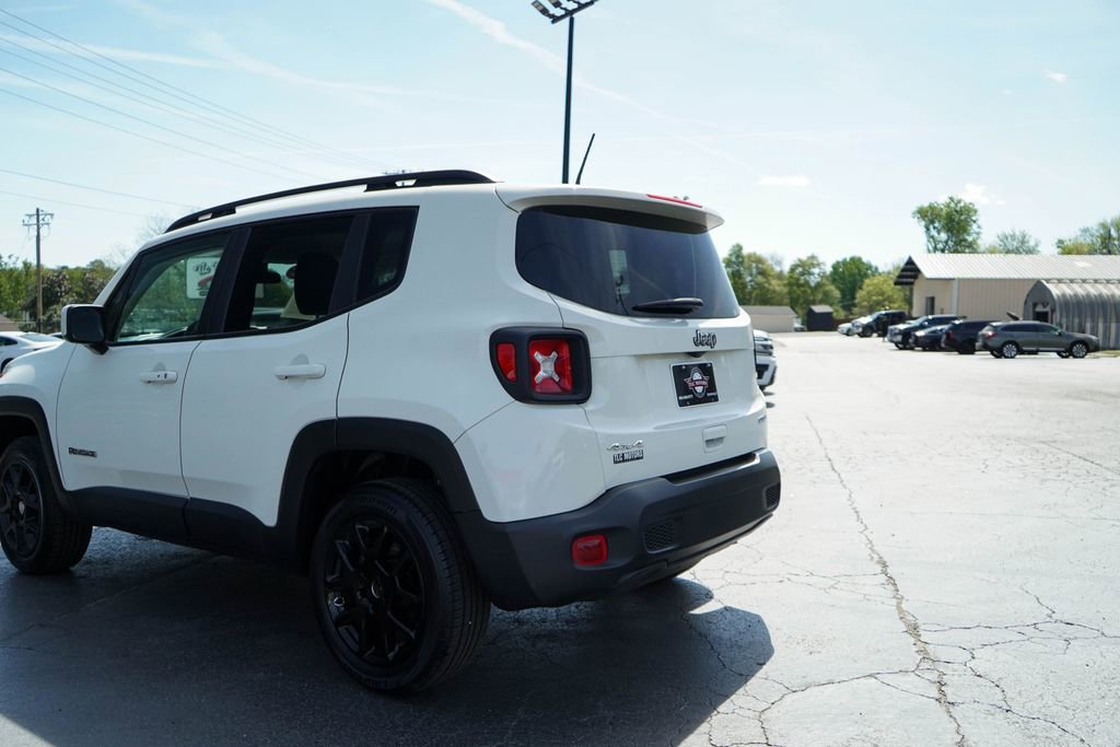 Used 2021 Jeep Renegade Latitude AWD/4WD image 14