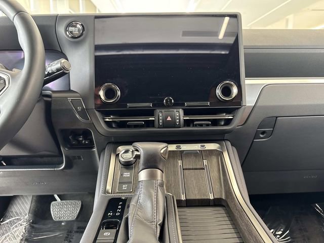 Used 2025 Lexus GX 550 w/ Accessory Package (Z1) AWD/4WD image 23