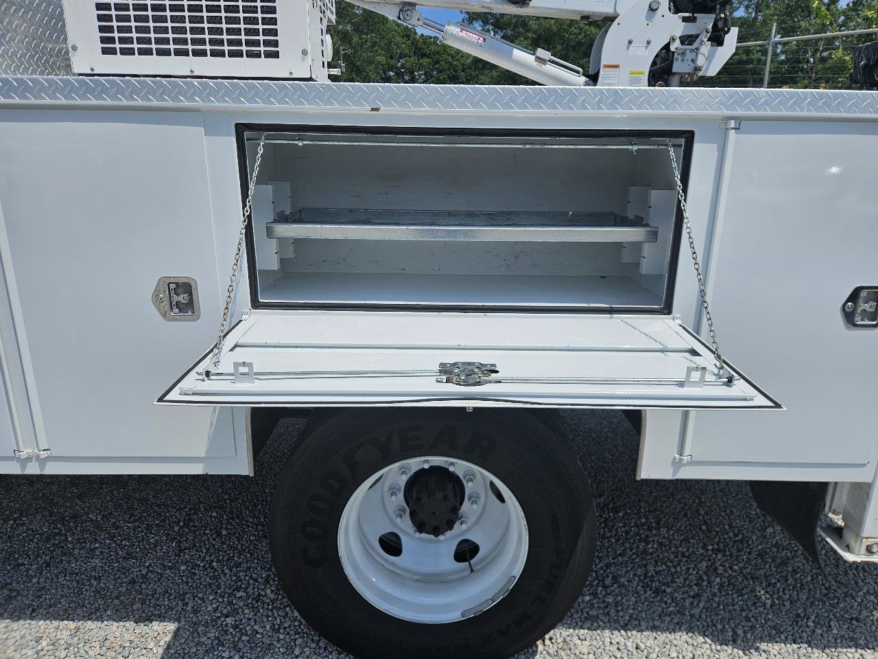 Used 2022 Ford F650 2WD Regular Cab Super Duty image 14
