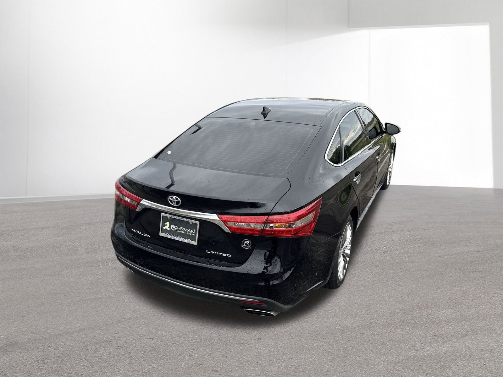 Used 2016 Toyota Avalon Limited w/ Toyota Safety Sense Package image 33