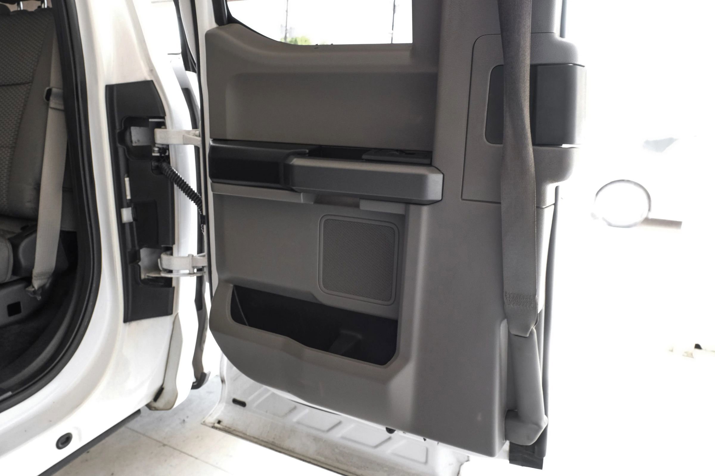 Used 2015 Ford F150 XLT image 36