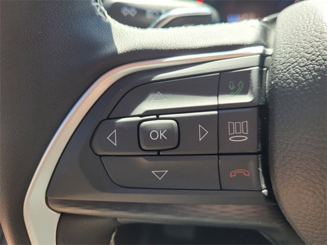 Used 2025 Jeep Grand Cherokee Altitude image 27