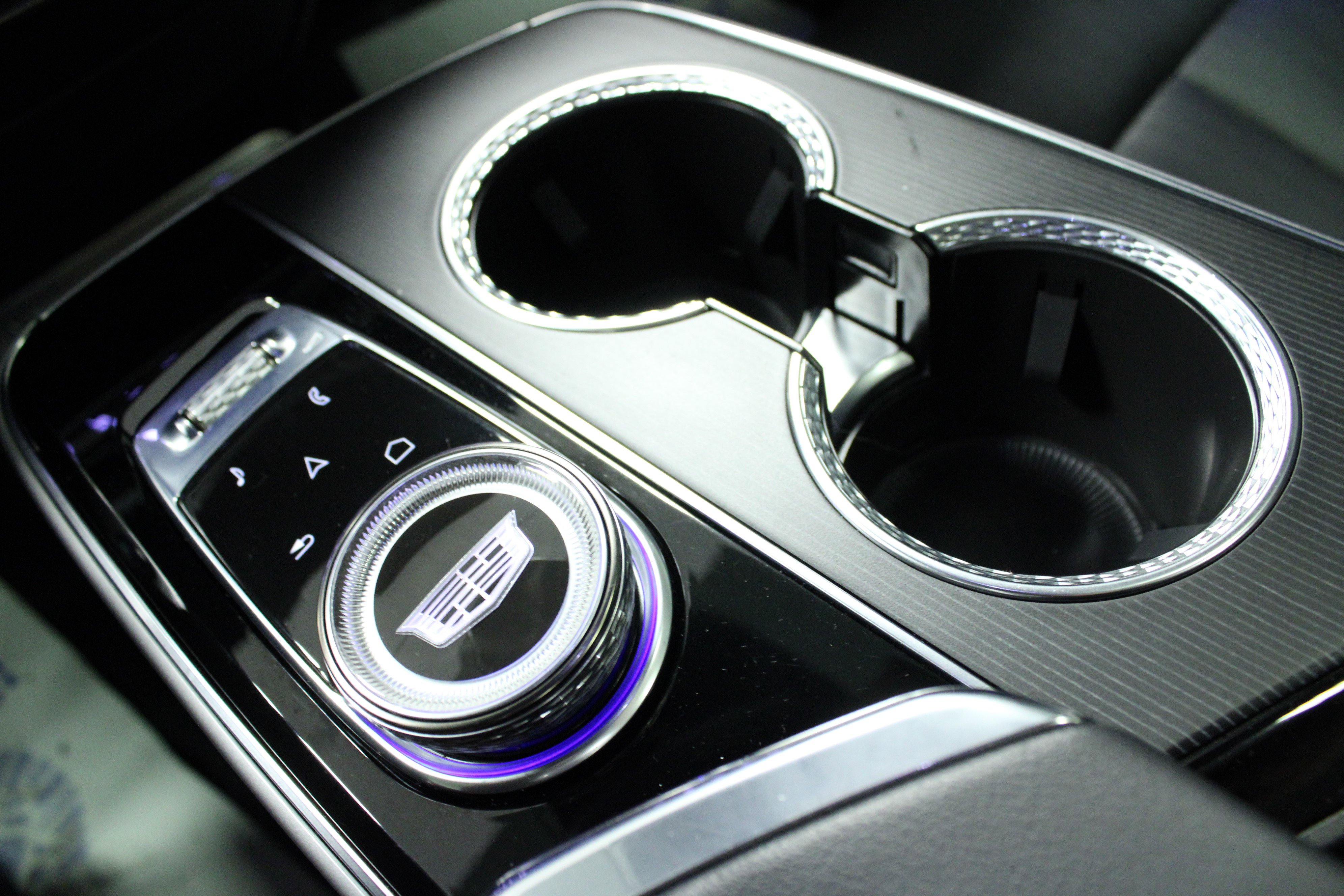 Used 2024 Cadillac Lyriq Luxury image 23