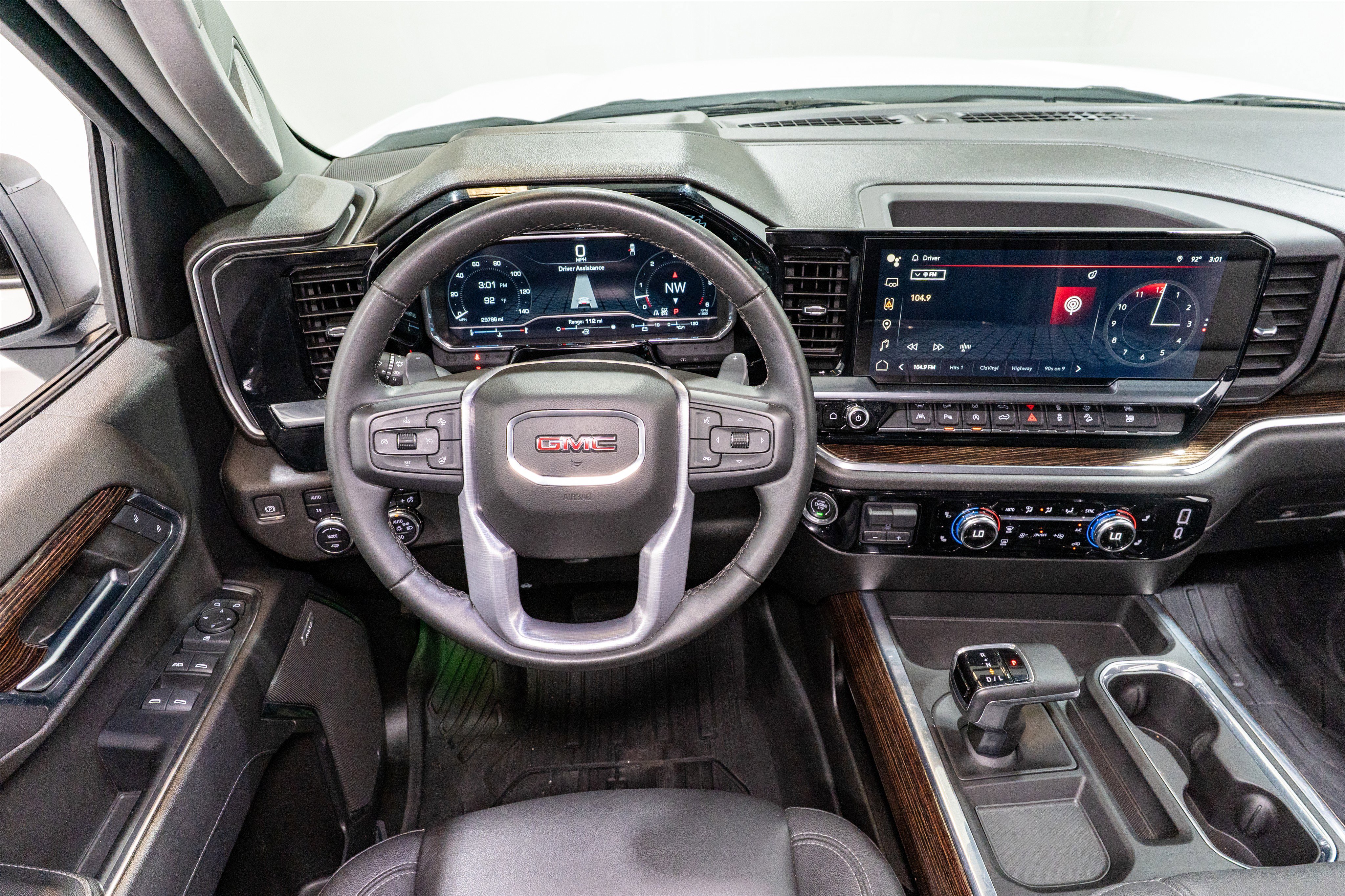 Used 2023 GMC Sierra 1500 Elevation w/ Elevation Premium Package AWD/4WD image 13
