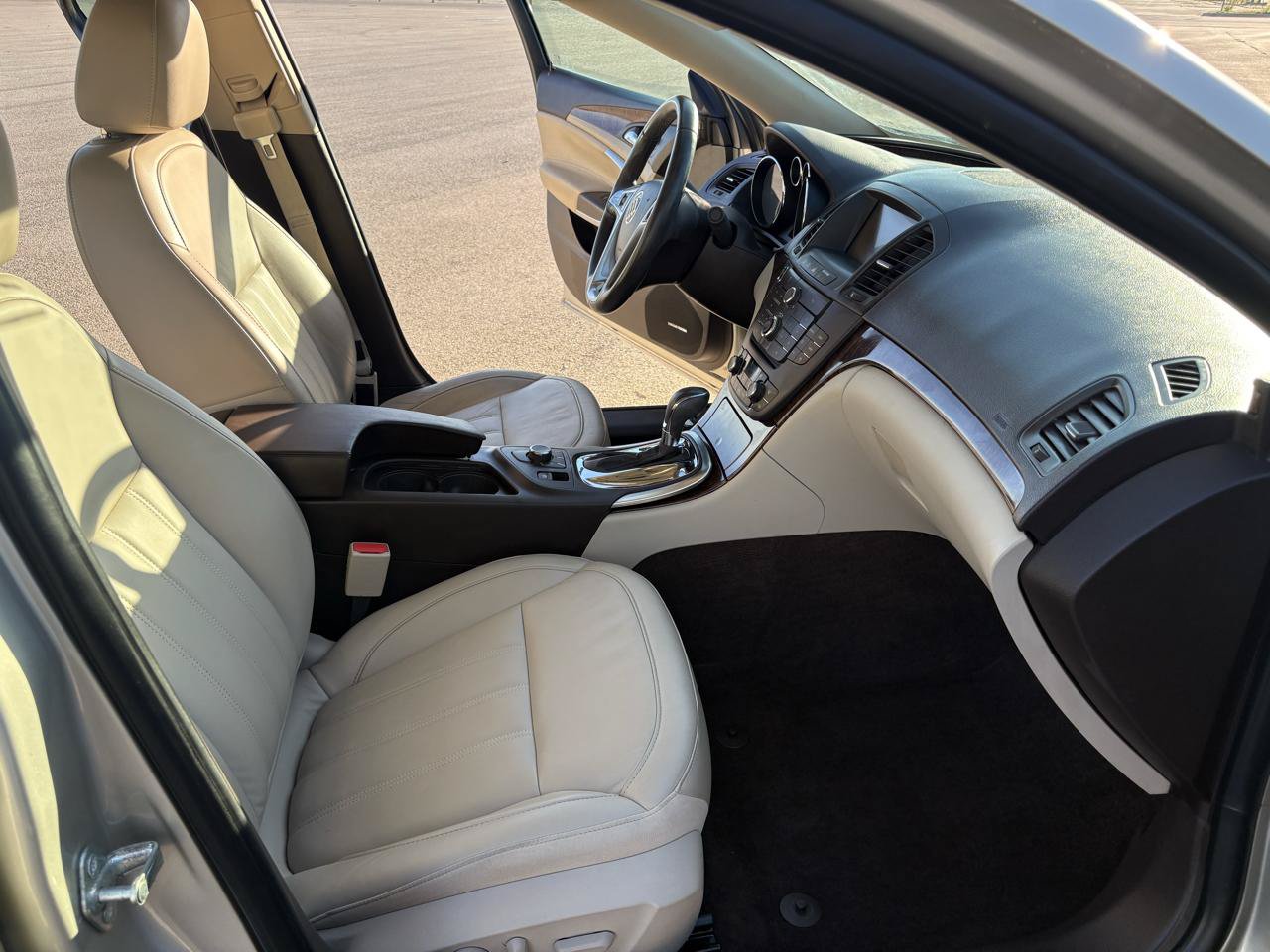 Used 2013 Buick Regal Premium FWD image 32