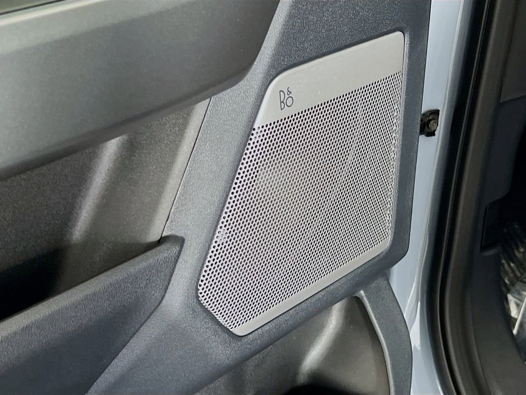 New 2026 Ford F250 Lariat w/ Black Appearance Package image 13