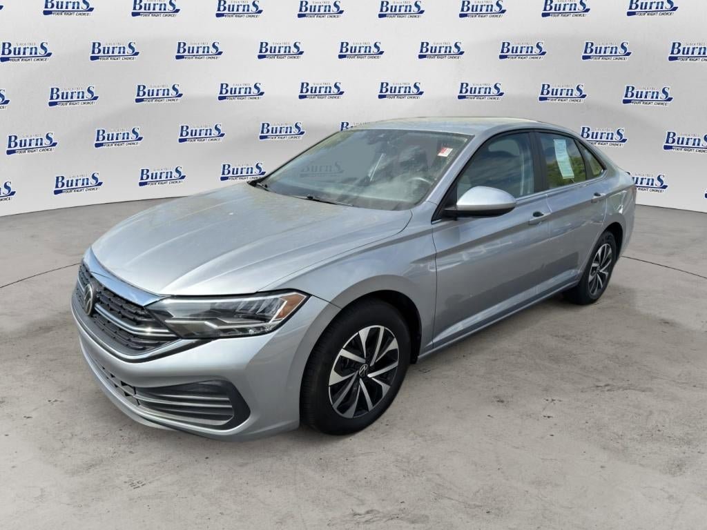 Used 2024 Volkswagen Jetta S FWD image 3
