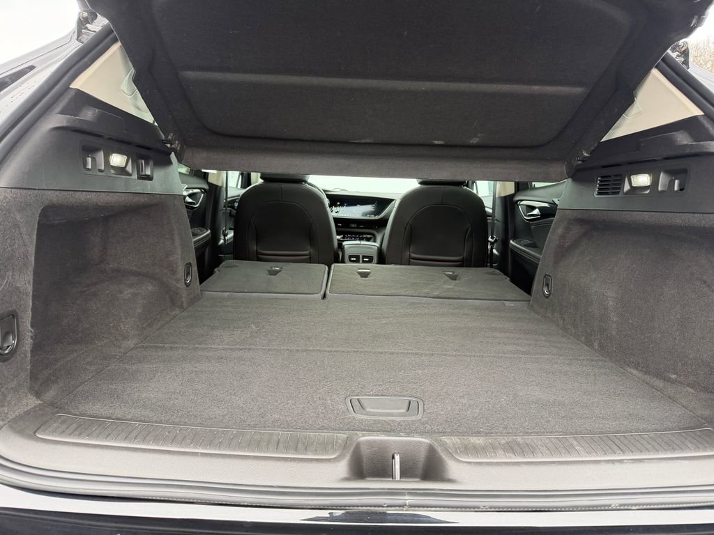 Used 2022 Buick Envision Essence w/ Technology Package II image 10