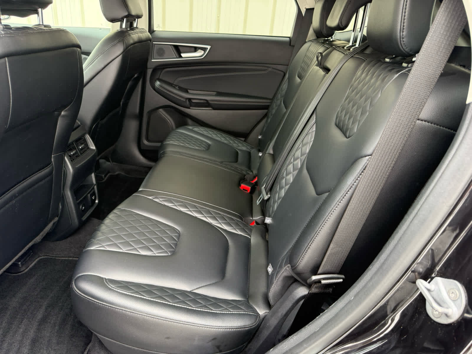 Certified 2024 Ford Edge Titanium image 5