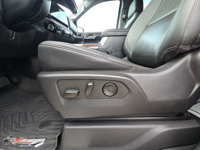 Used 2023 Chevrolet Silverado 1500 RST image 23