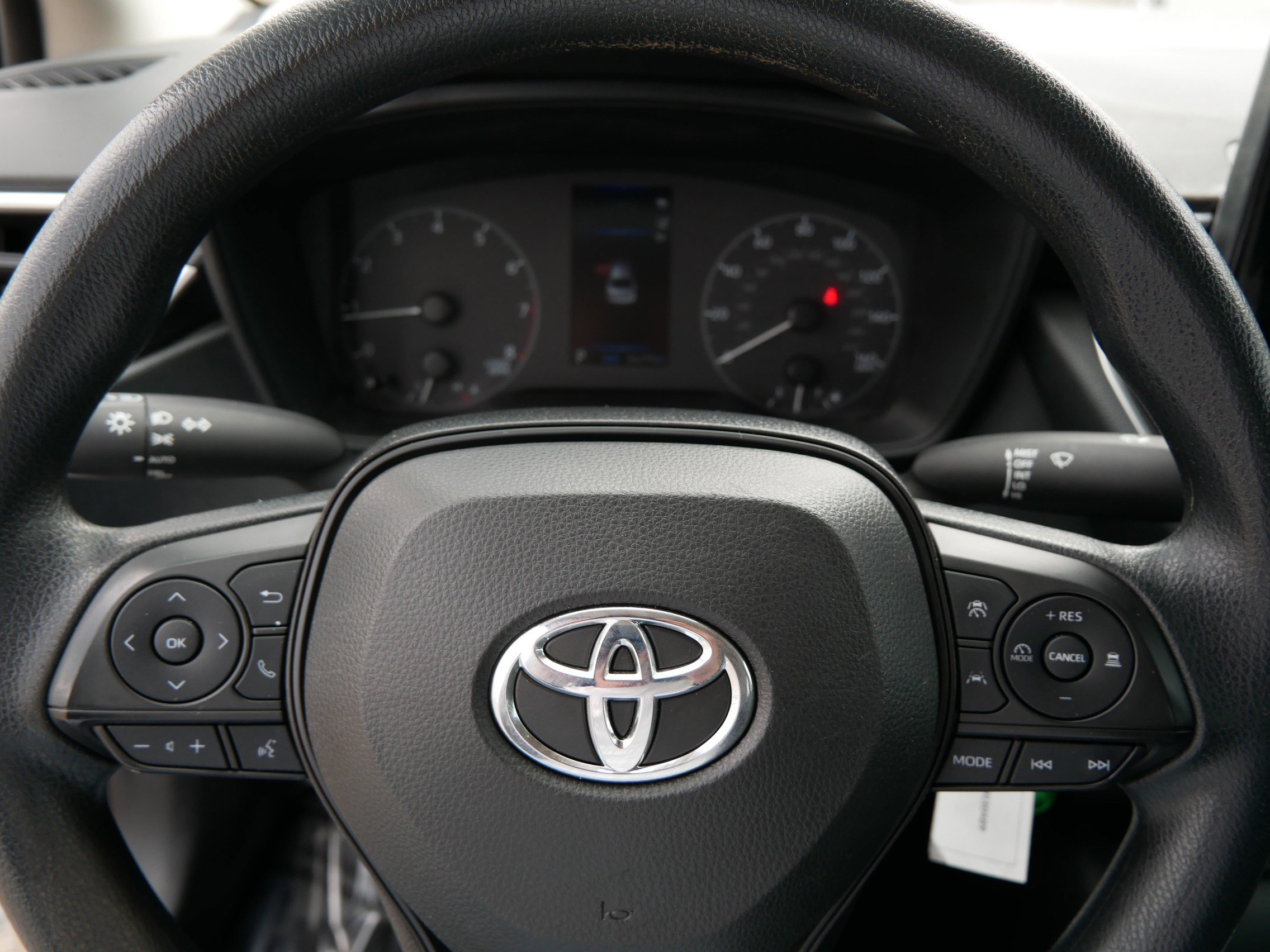 Used 2023 Toyota Corolla LE image 25