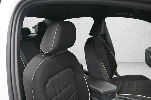Used 2024 Volkswagen Jetta Sport FWD image 29