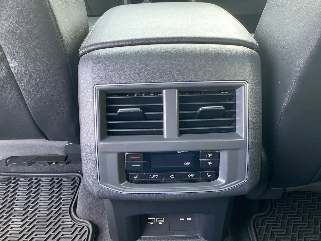 Used 2018 Volkswagen Atlas SEL Premium image 15