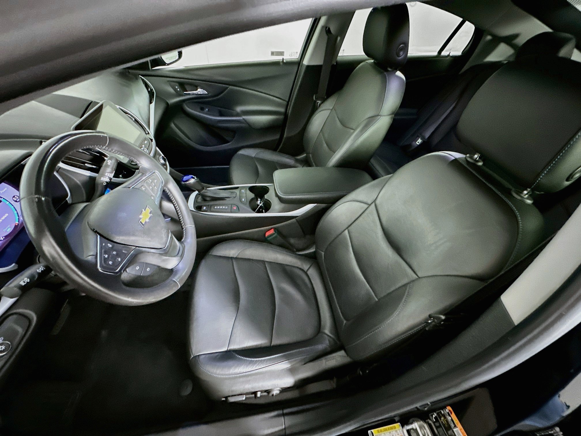Used 2019 Chevrolet Volt LT w/ Power Convenience Package FWD image 13