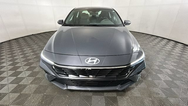 Certified 2024 Hyundai Elantra SEL w/ Convenience Package FWD image 7