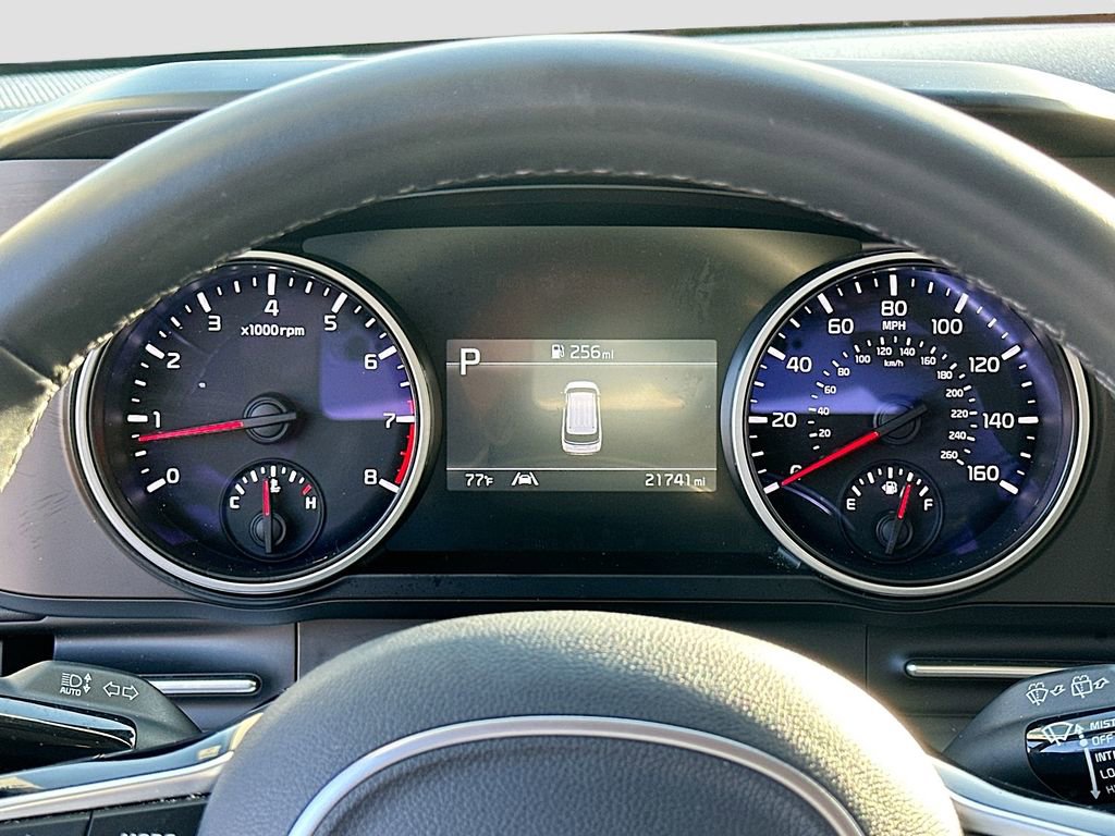 Certified 2024 Kia Carnival LX image 10