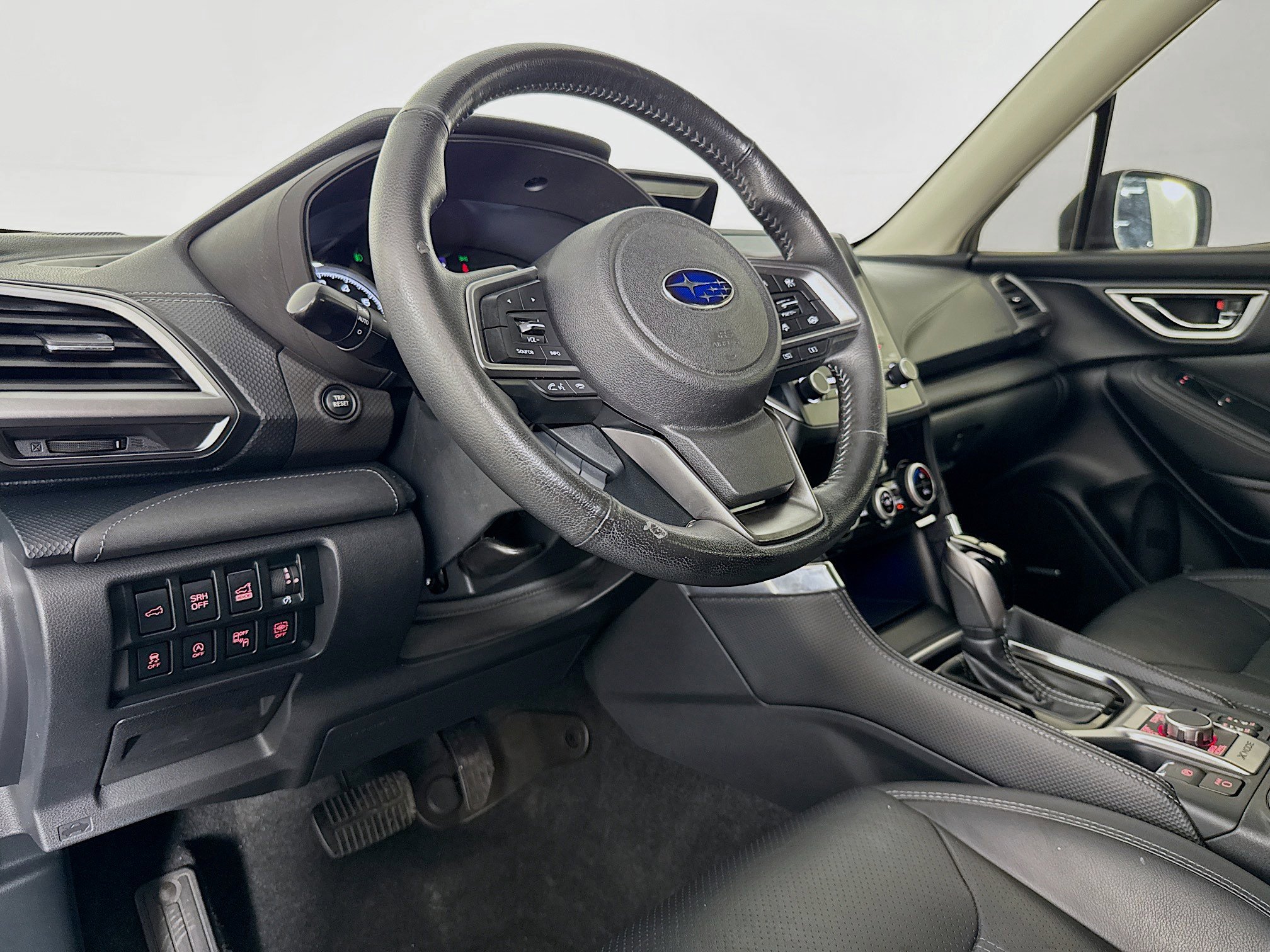 Used 2020 Subaru Forester Touring image 22