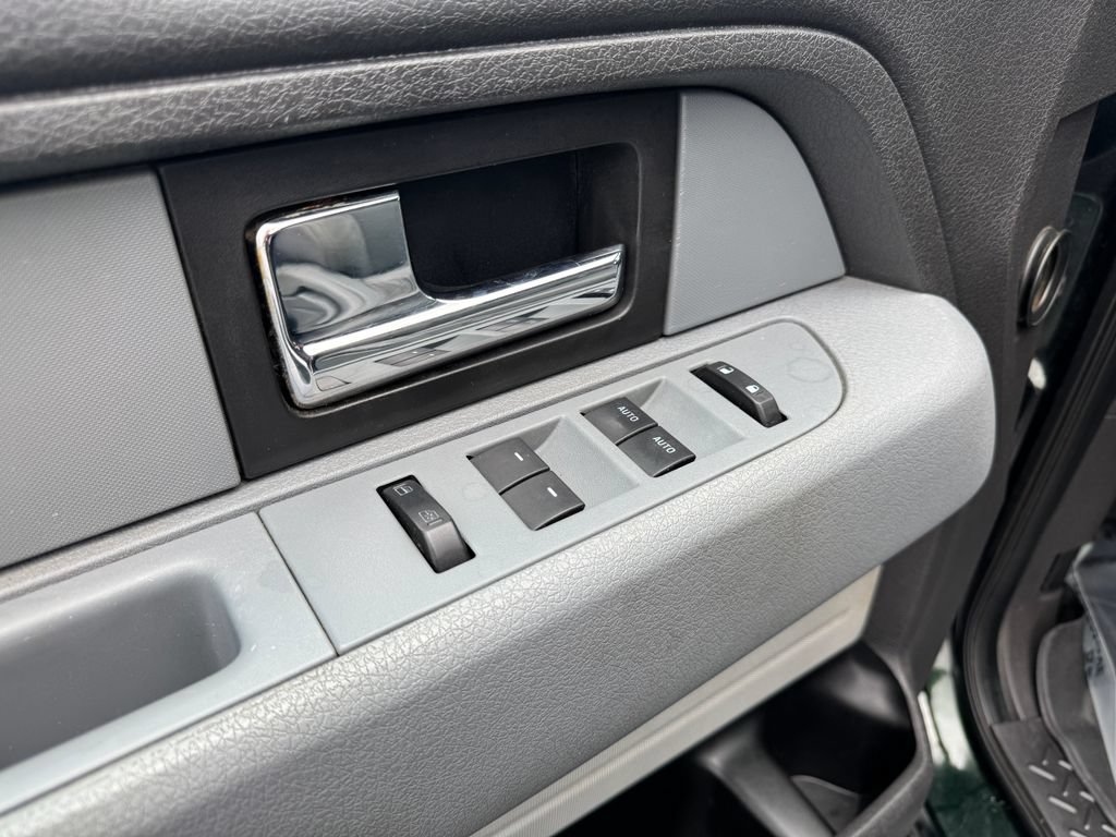 Used 2013 Ford F150 XLT w/ Luxury Equipment Group AWD/4WD image 17