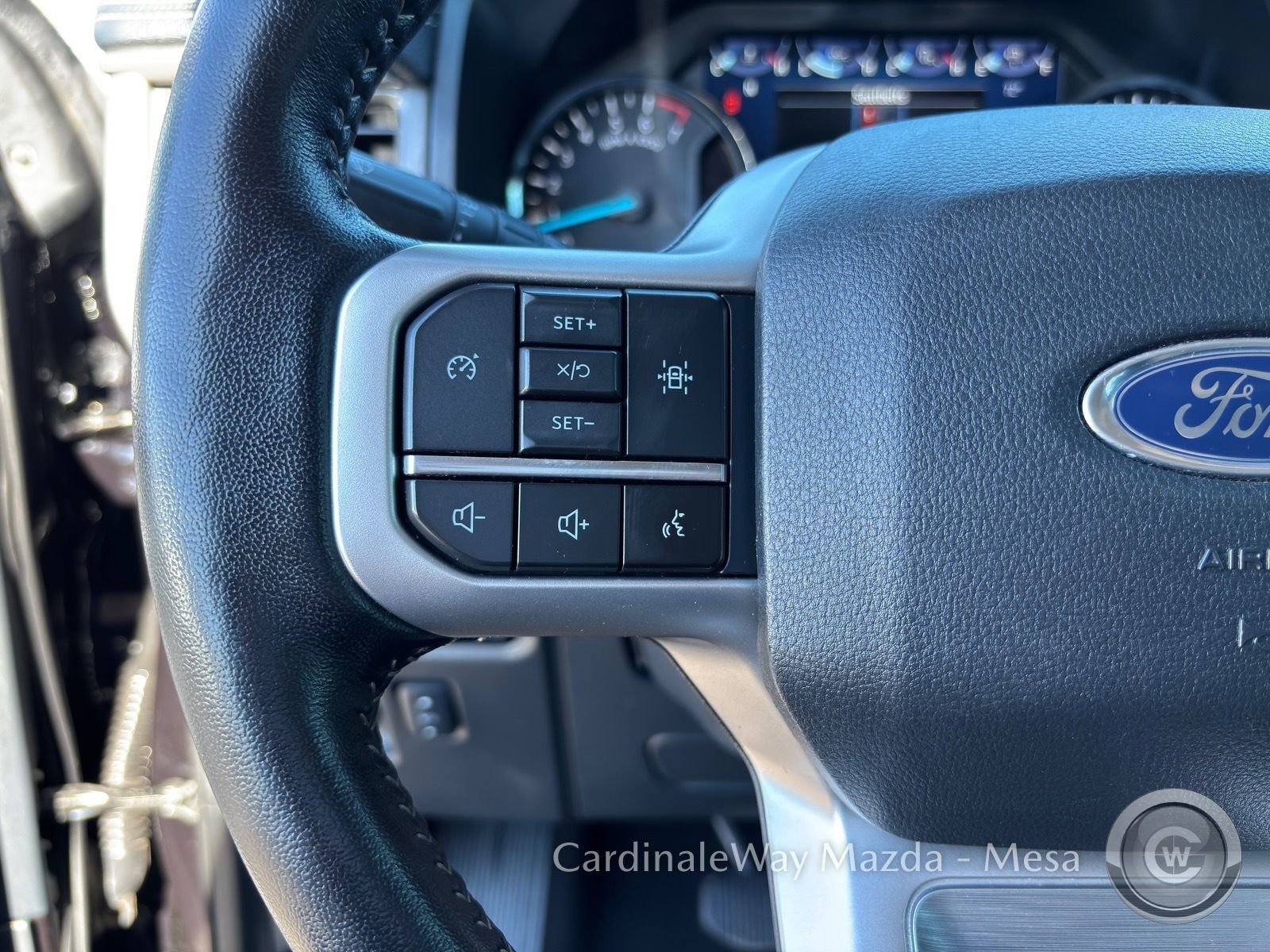 Used 2024 Ford Expedition XLT image 29