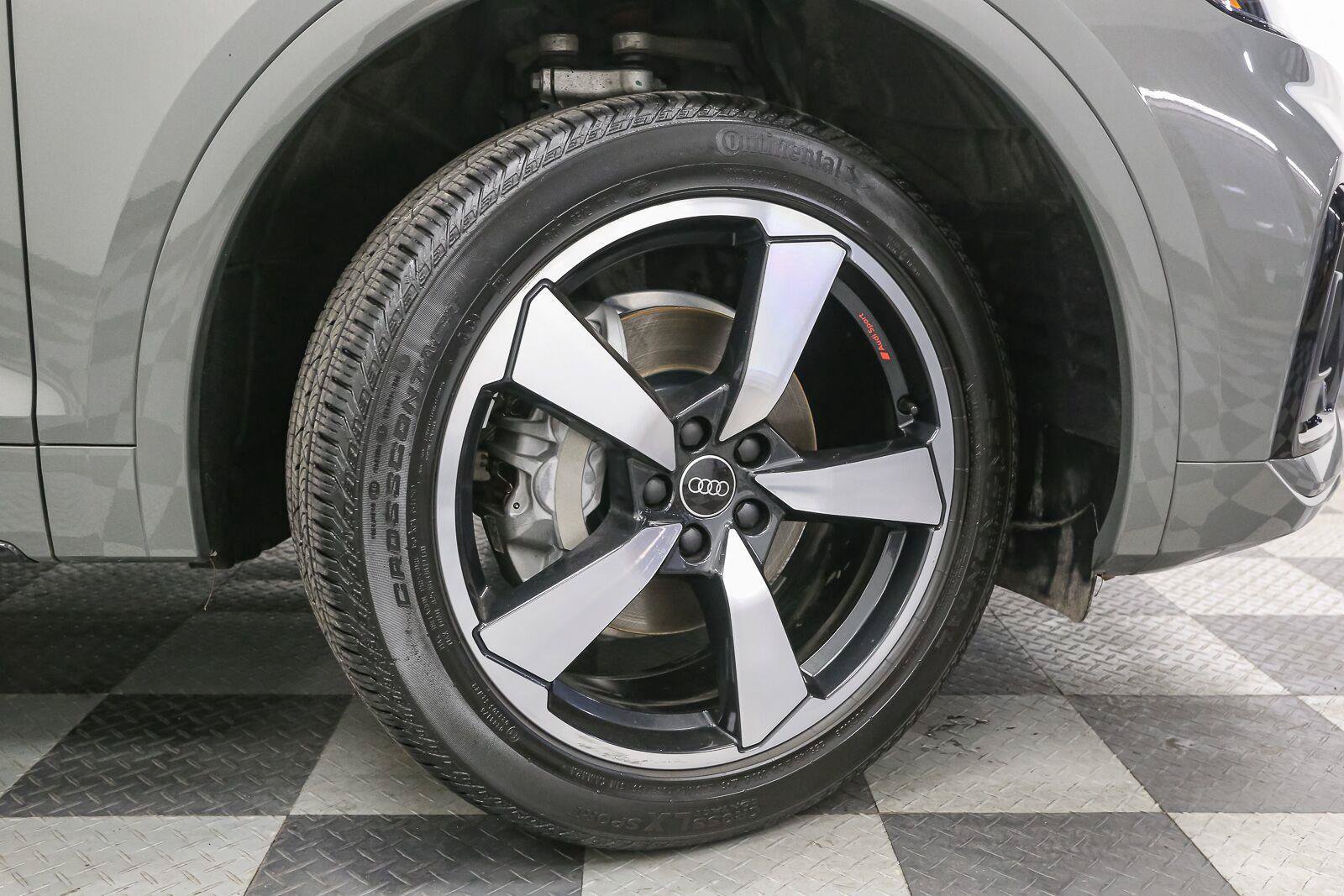 Used 2023 Audi Q5 2.0T Premium Plus w/ Premium Plus Package AWD/4WD image 18