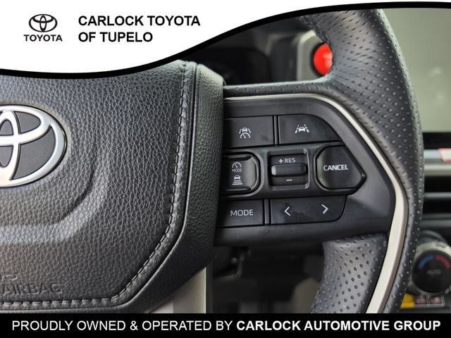 Used 2025 Toyota 4Runner TRD Off-Road Premium AWD/4WD image 32