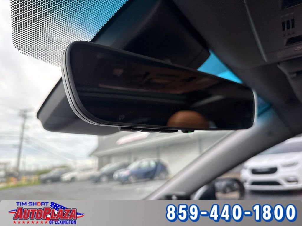 Used 2021 Toyota Avalon Limited w/ Advanced Safety Package image 39