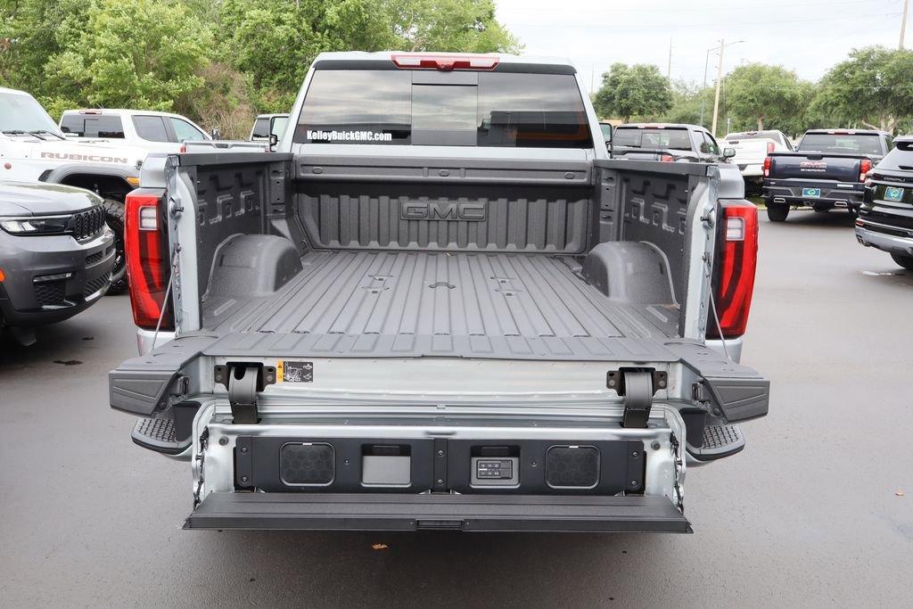 New 2026 GMC Sierra 2500 Denali Ultimate w/ LPO, Black Badging Package AWD/4WD image 7