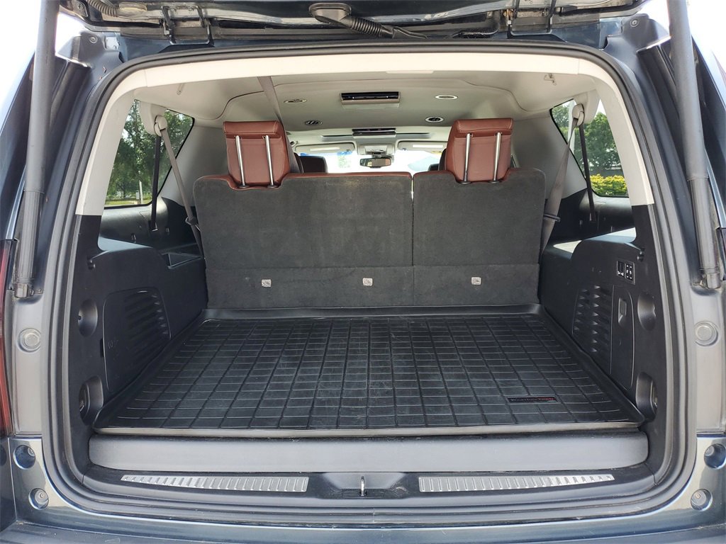 Used 2019 Chevrolet Suburban Premier w/ Premier Plus Edition image 7