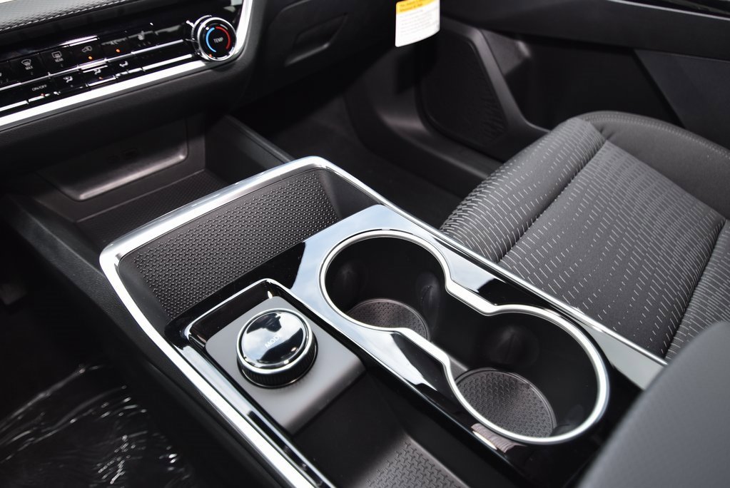 New 2026 Chevrolet Equinox LT w/ Safety and Technology Package image 16