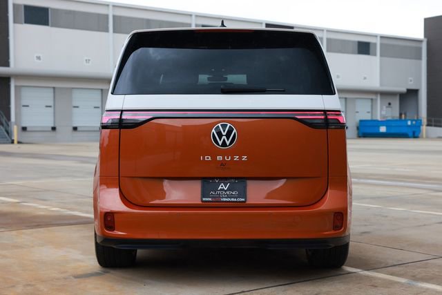 Used 2025 Volkswagen ID. Buzz 1st Edition RWD image 10
