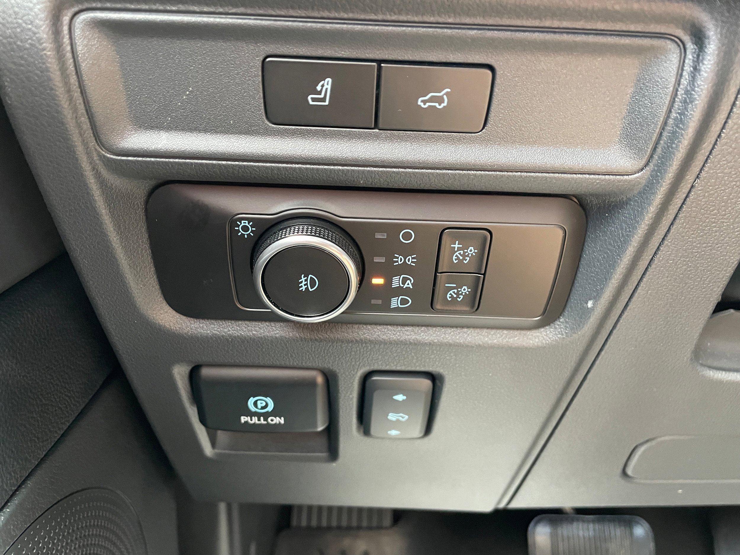 Used 2023 Ford Expedition Limited AWD/4WD image 21