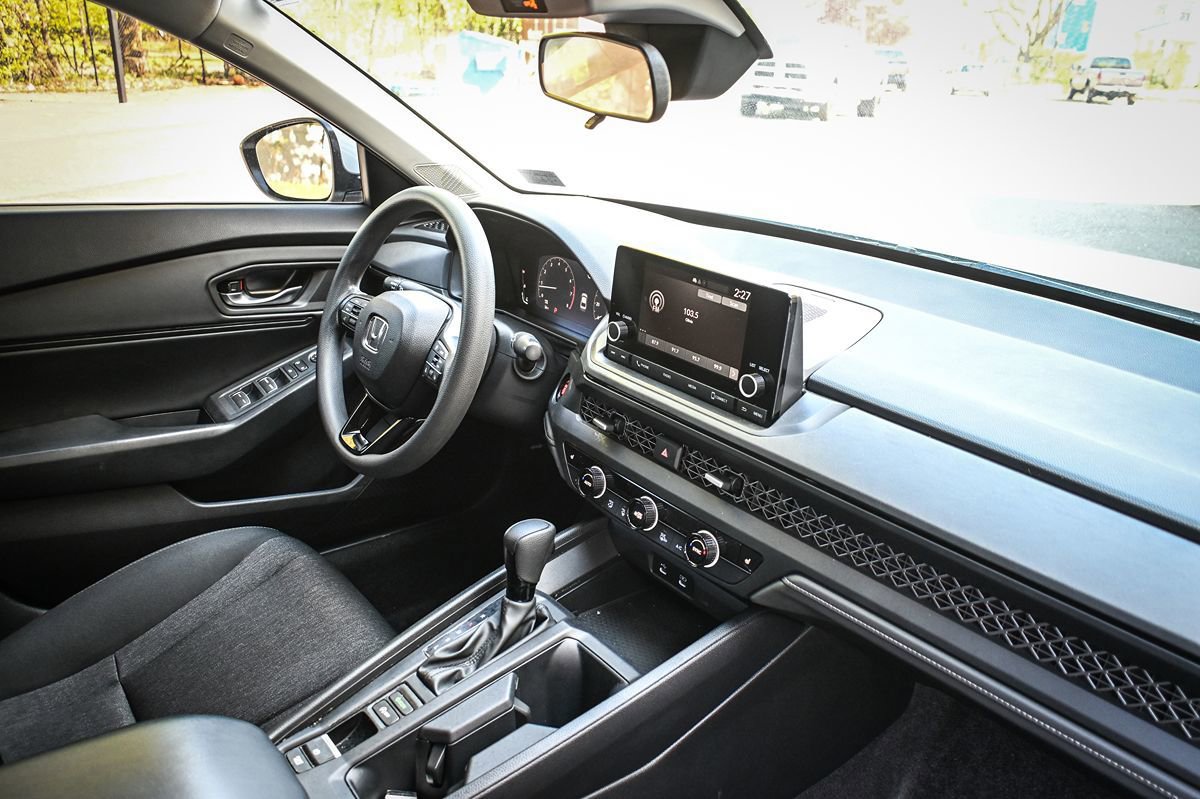 Used 2024 Honda Accord EX image 18