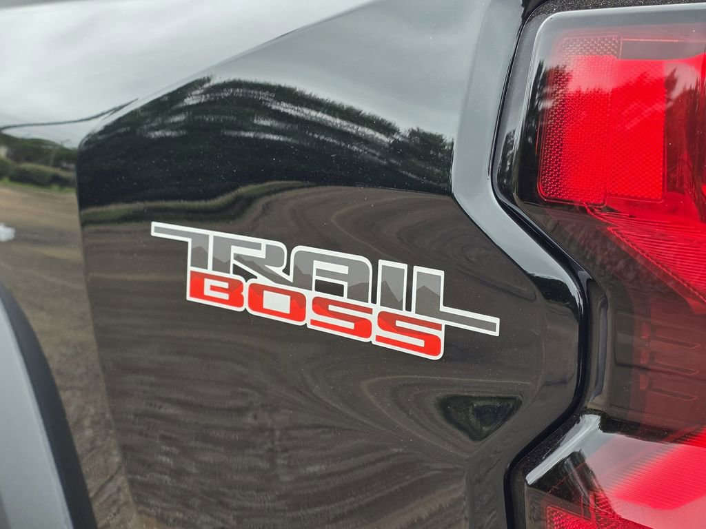 New 2026 Chevrolet Colorado Trail Boss AWD/4WD image 32
