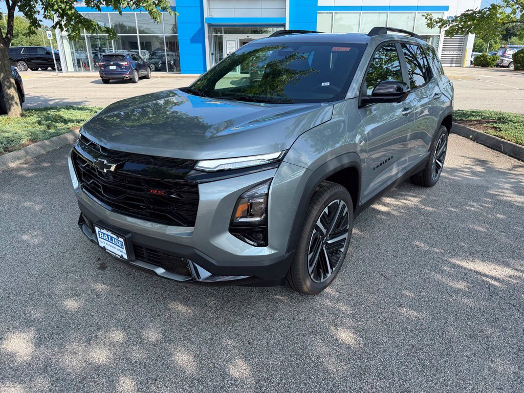New 2027 Chevrolet Equinox RS w/ Safety and Technology Package AWD/4WD image 9