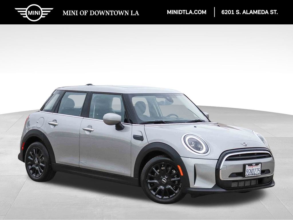 Used 2024 MINI Cooper 4-Door Hardtop FWD image 1