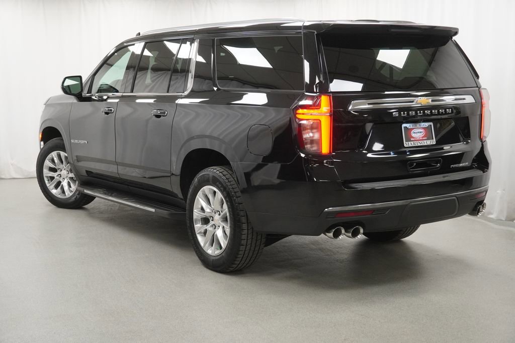 Used 2024 Chevrolet Suburban Premier image 14
