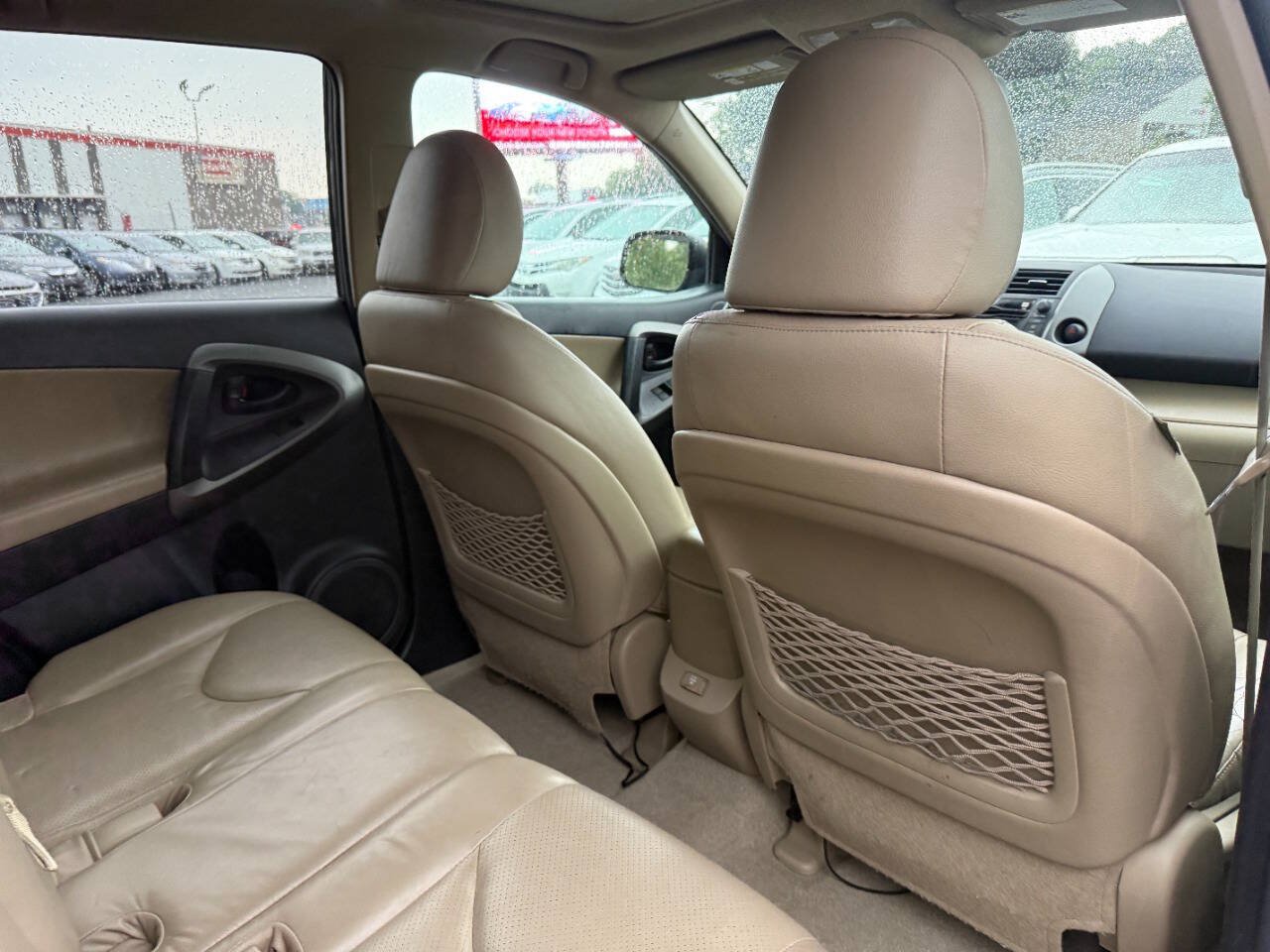 Used 2010 Toyota RAV4 Limited AWD/4WD image 32