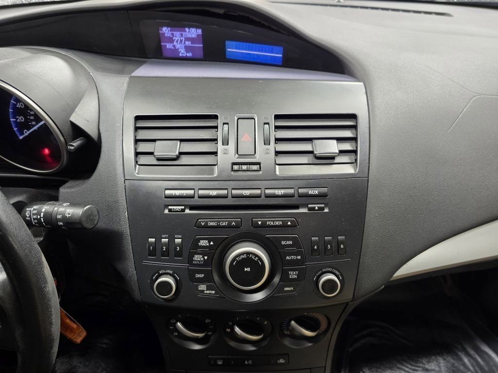 Used 2013 MAZDA MAZDA3 i Touring image 4