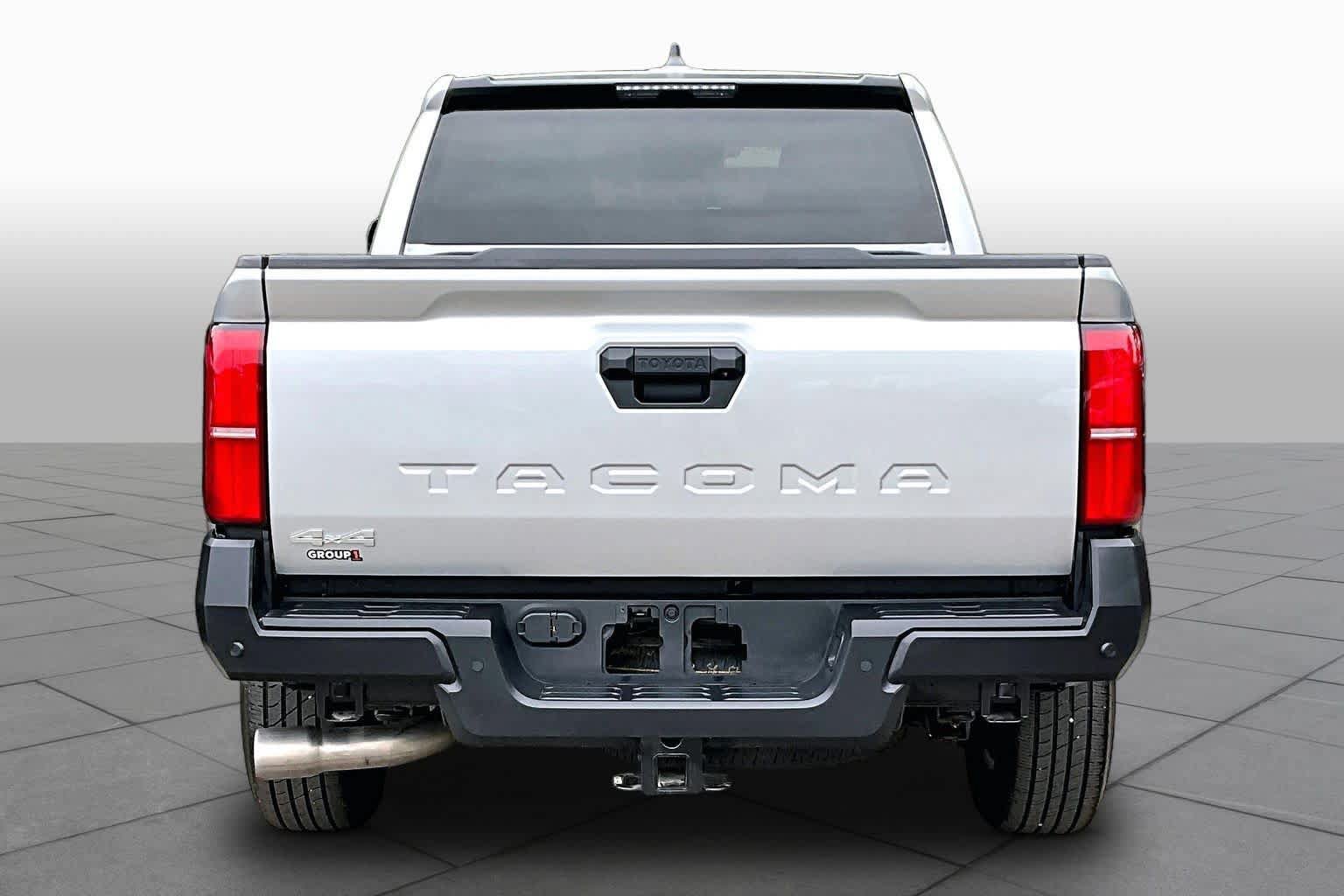 Certified 2025 Toyota Tacoma SR w/ SR Upgrade Package AWD/4WD image 5