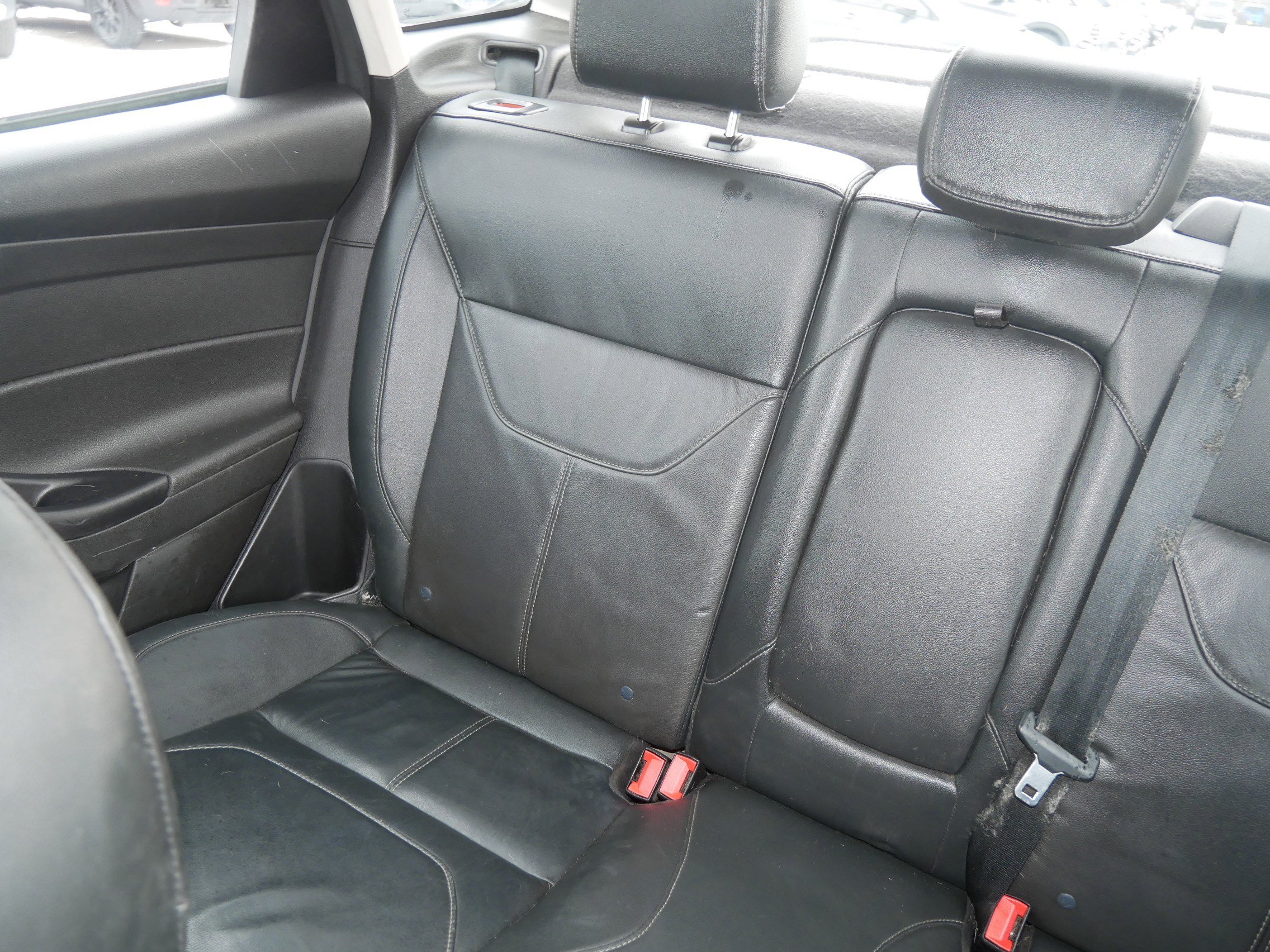 Used 2015 Ford Focus SE image 12